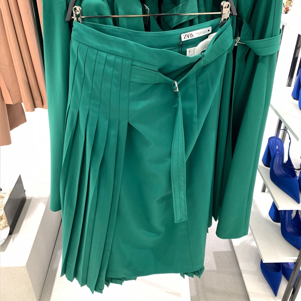 New Zara Green Belted Pleated Skirt XS